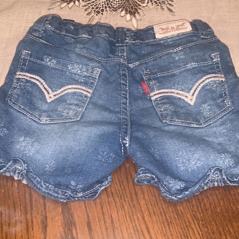 Little girls Levi shorts